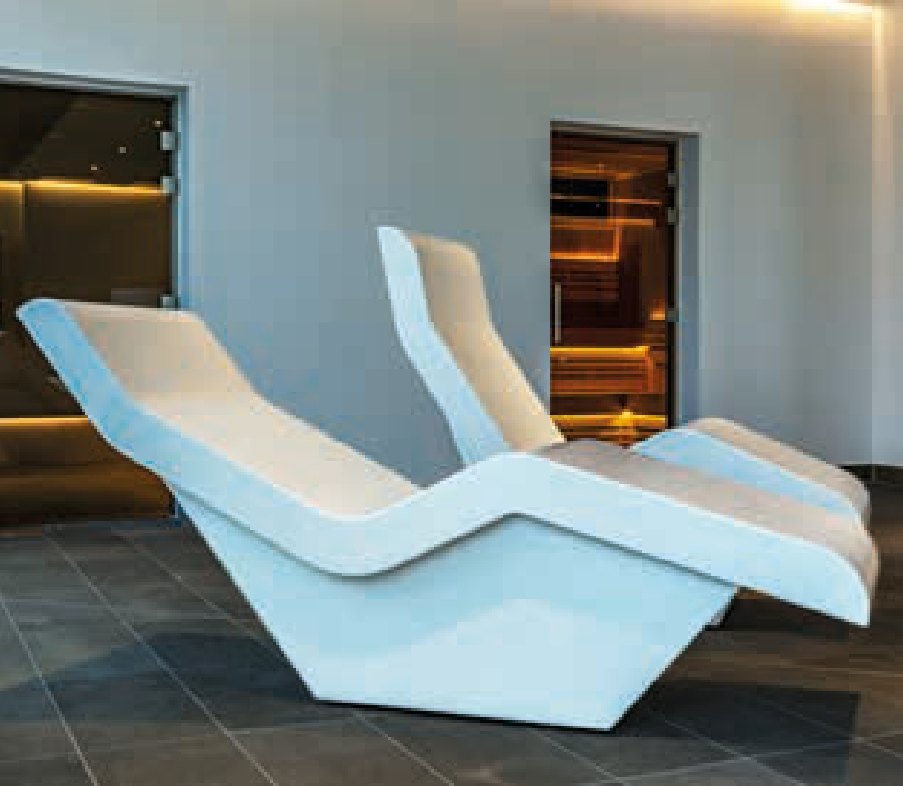 Poolside loungers